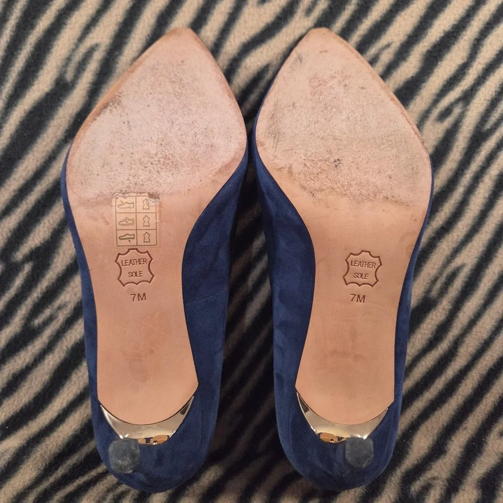 Tory Burch Gigi Navy Blue Suede Pointed Toe Pumps Gold Logo Heel 7M